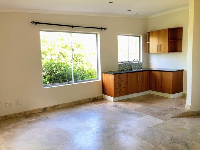 To Let 4 Bedroom Property for Rent in Hout Bay Western Cape